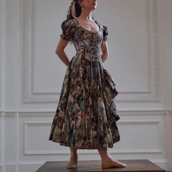 Dresses & Skirts - Floral Puff Sleeve Dress